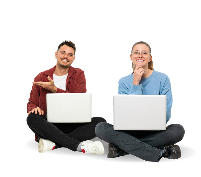ludzie-pracujący-na-laptopach